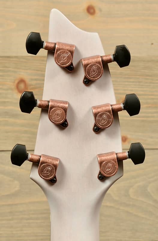 

Акустическая гитара Breedlove Pursuit Exotic S Concert White Sand CE Myrtlewood-Myrtlewood