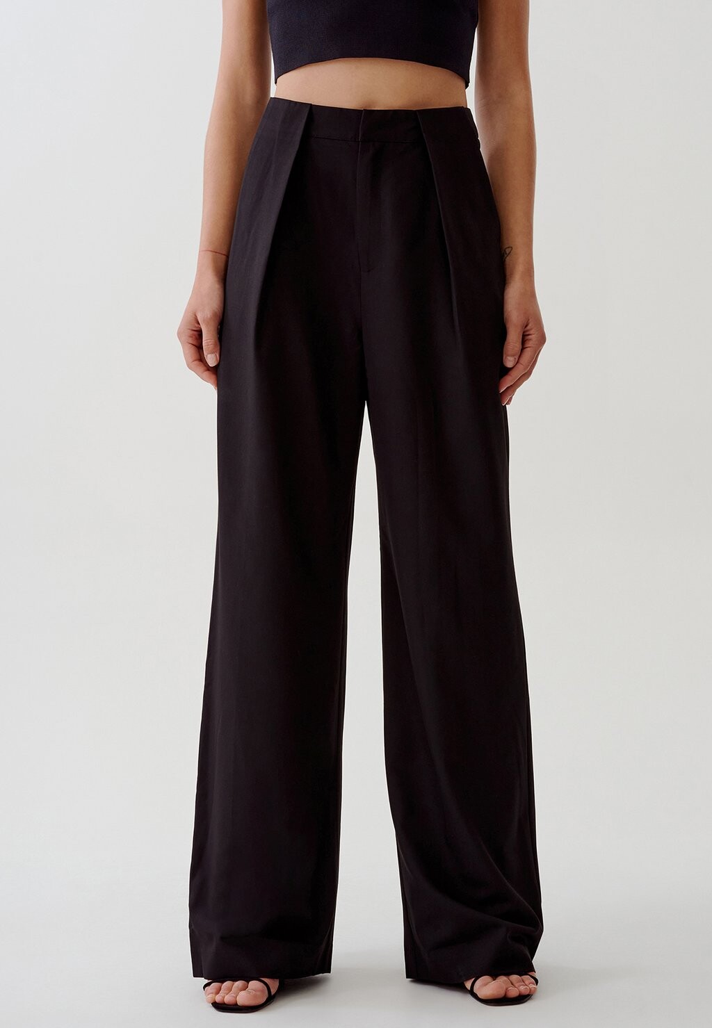 

Брюки SABRINA TUSSAH, цвет black