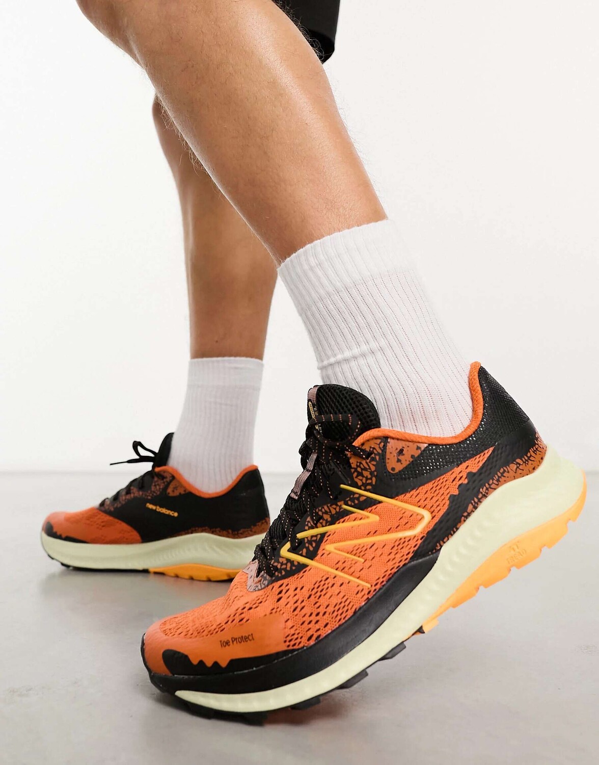 

Оранжевые кроссовки New Balance Dynasoft Nitrel v5