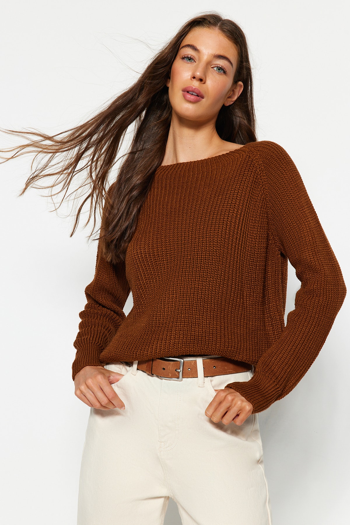 Свитер Trendyol с рукавами реглан, коричневый свитер реглан redvalentino цвет mauve