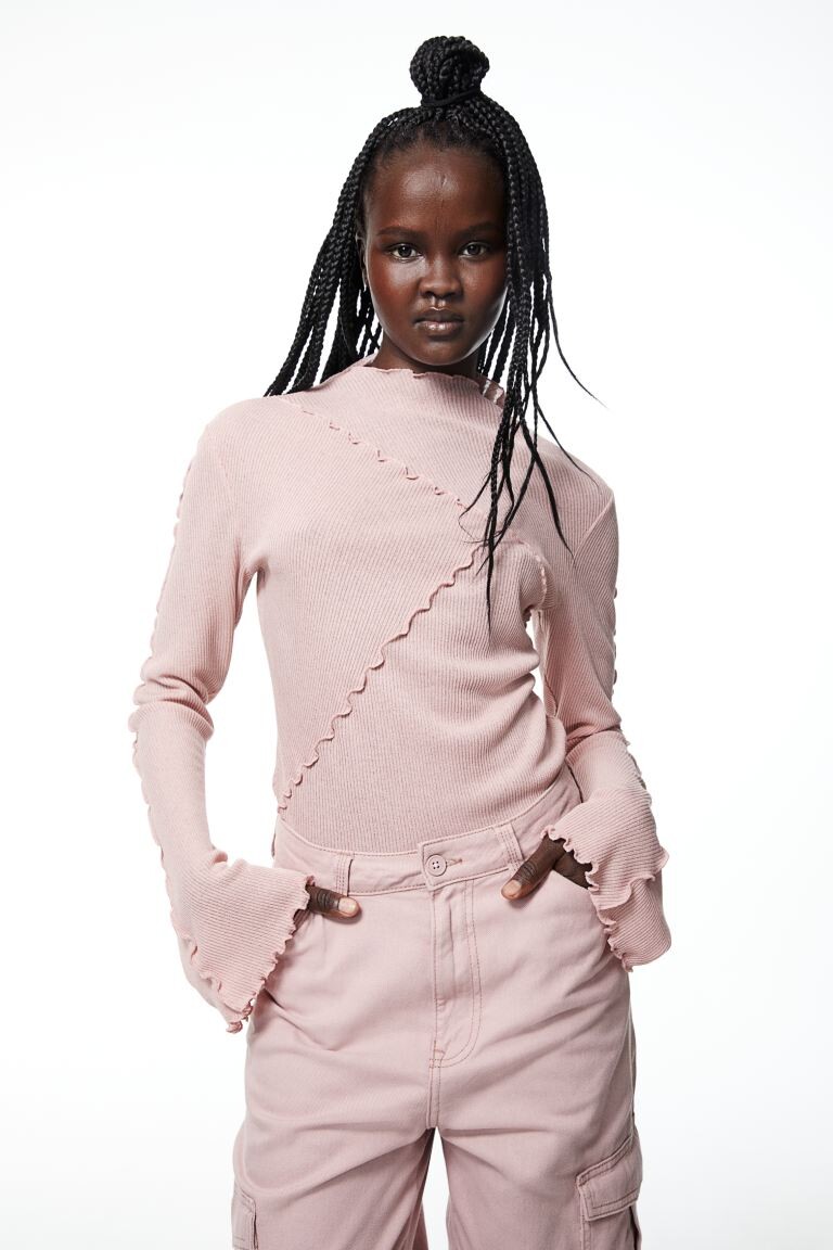 

Топ вязки оверлоком H&M