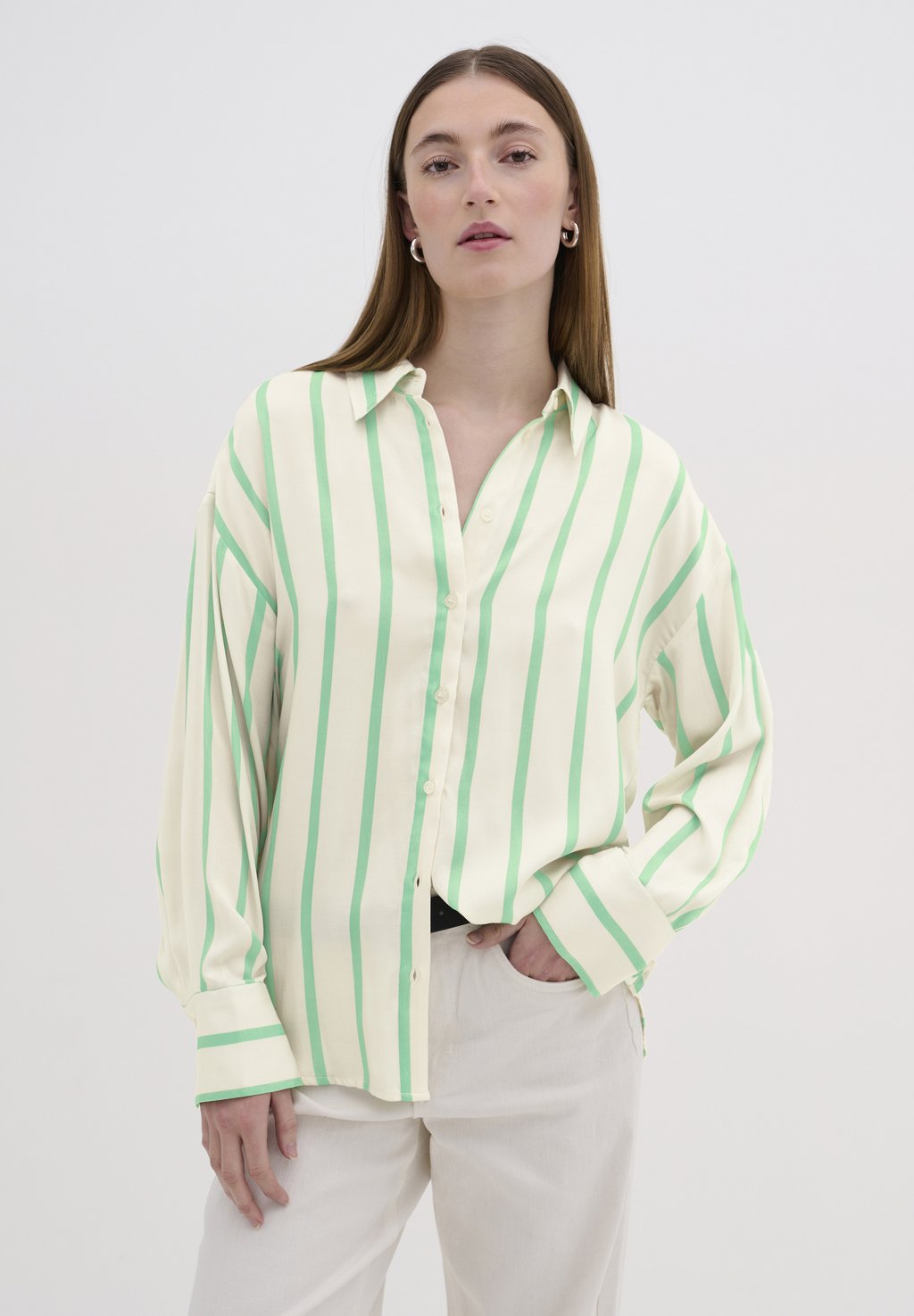 Блузка-рубашка MIA My Essential Wardrobe, цвет off white w. green stripe