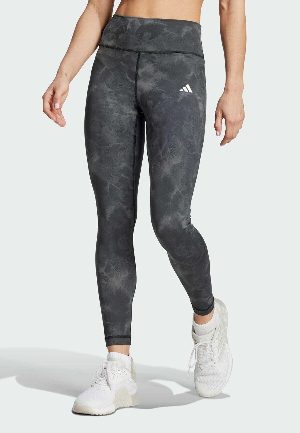 

Леггинсы OVER FLOWER TIE-DYE adidas Performance, цвет grey five carbon