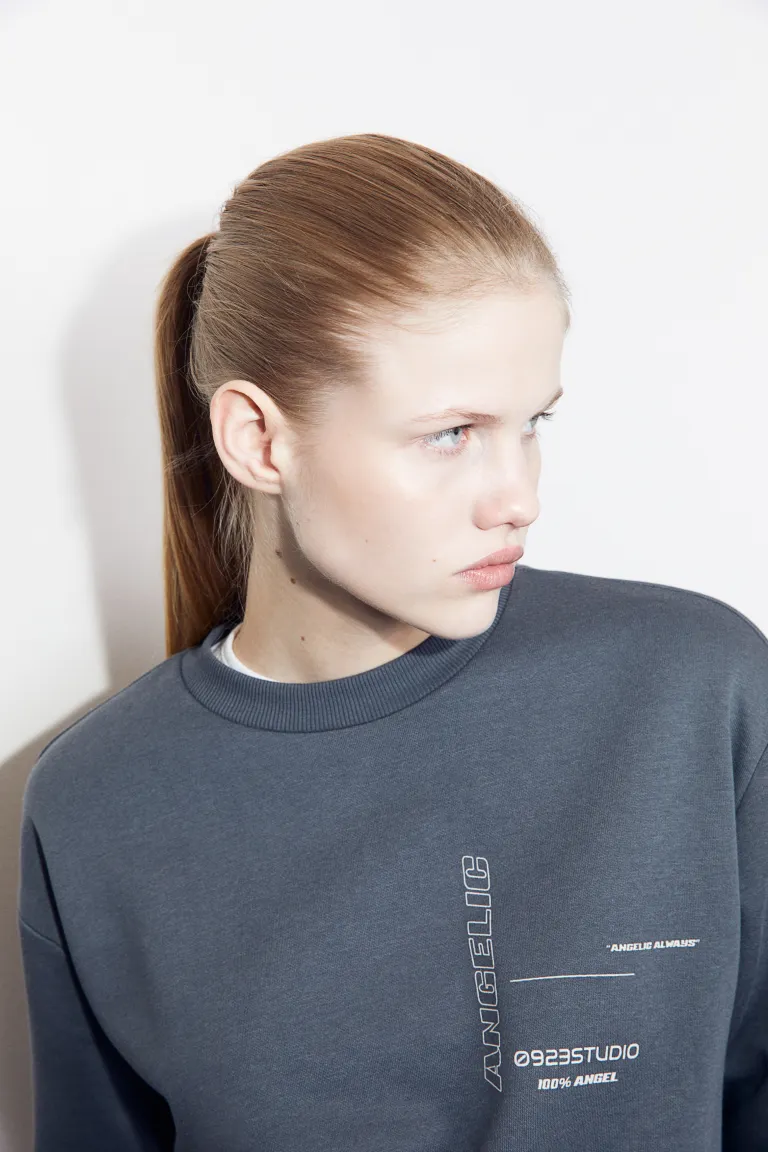 

Толстовка с принтом H&M, серый