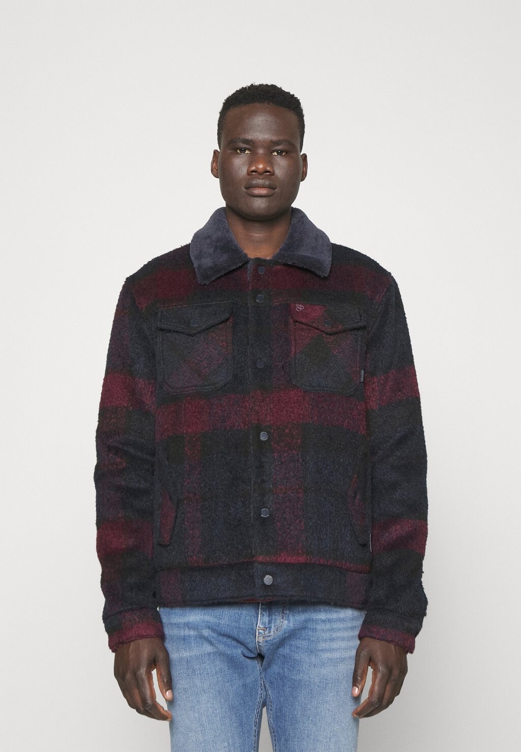 

Куртка межсезонная КУРТКА TRUCKER С ВОРОТНИКОМ Scotch & Soda, бордовый
