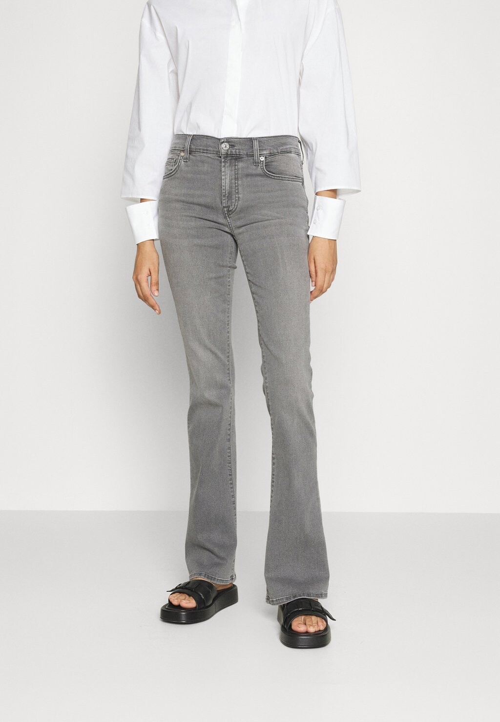 

Джинсы Bootcut 7 for all mankind