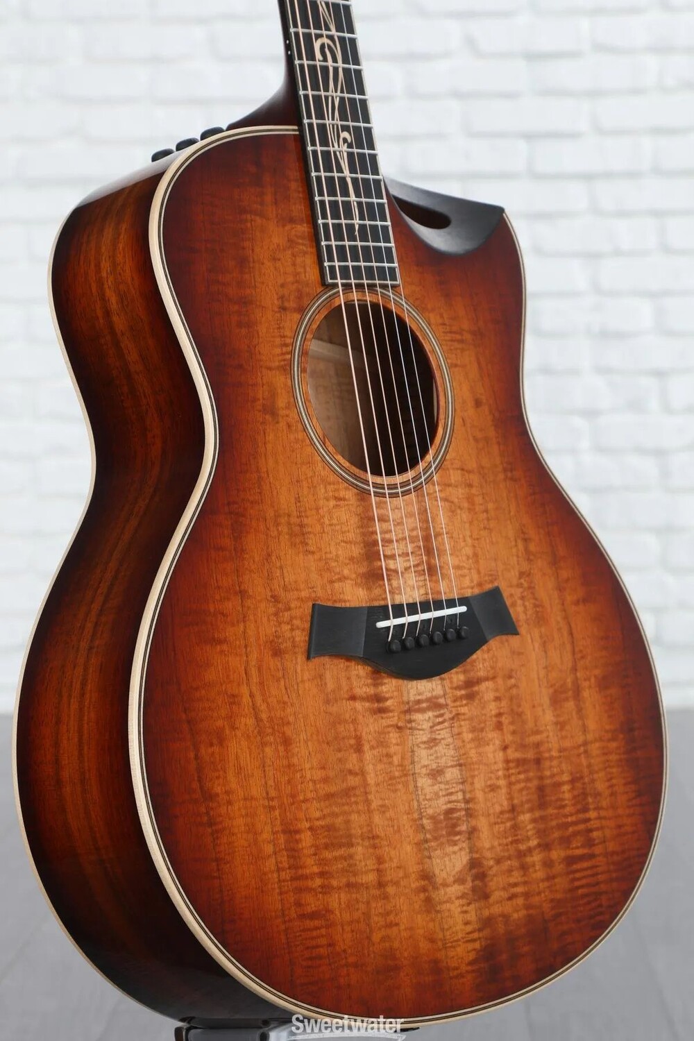 

Акустически-электрическая гитара Taylor K26ce - Shaded Edgeburst