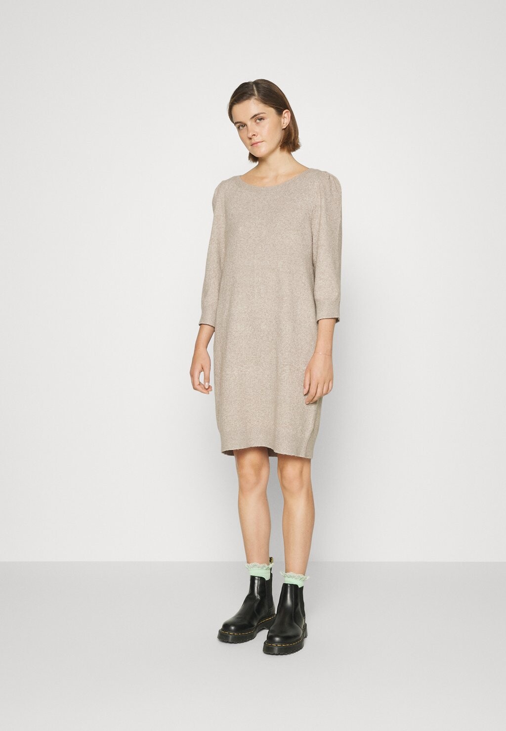 

Платье Vero Moda VMDOFFY BOATNECK DRESS, серебристый меланж норки