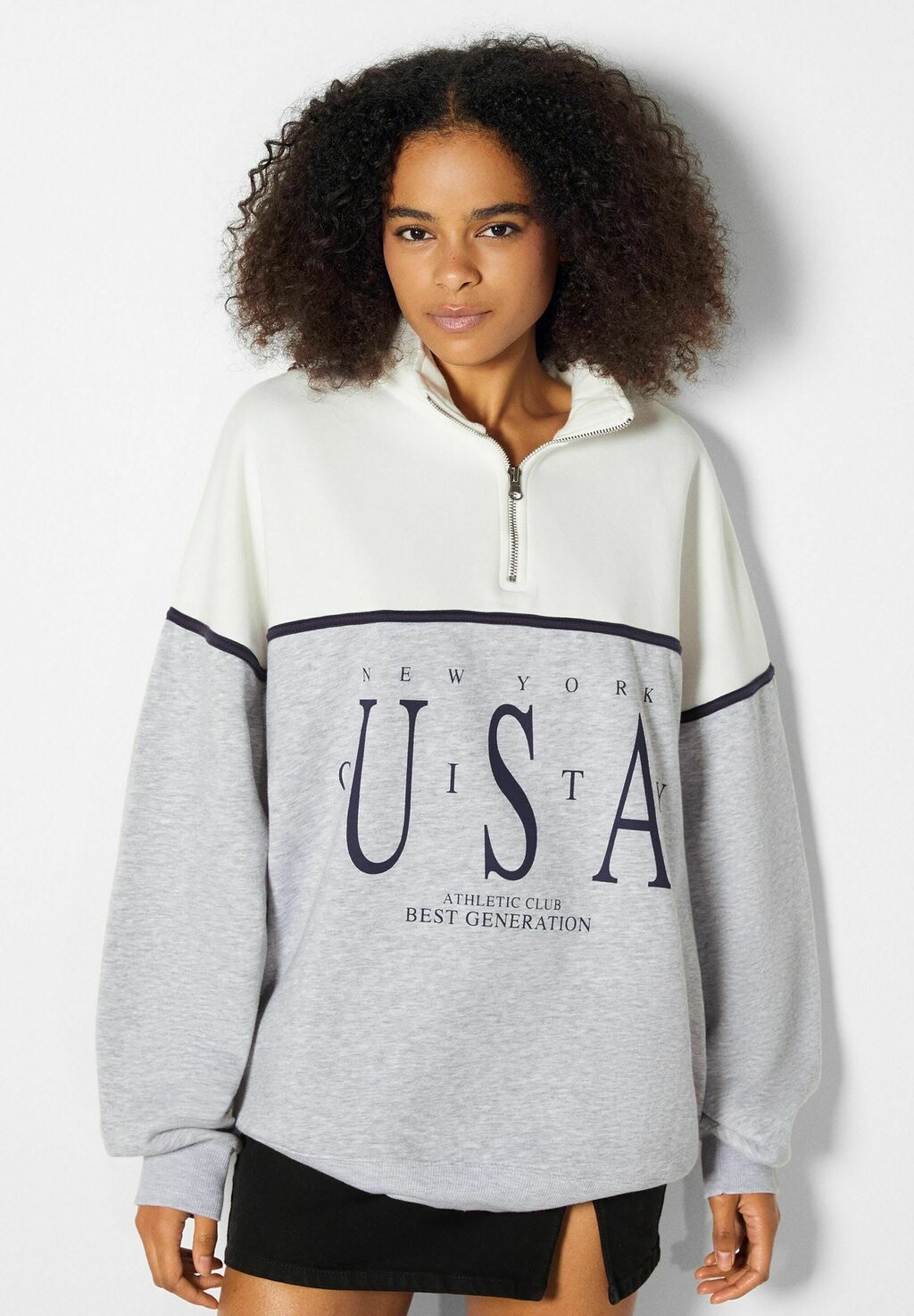 

Толстовка Bershka