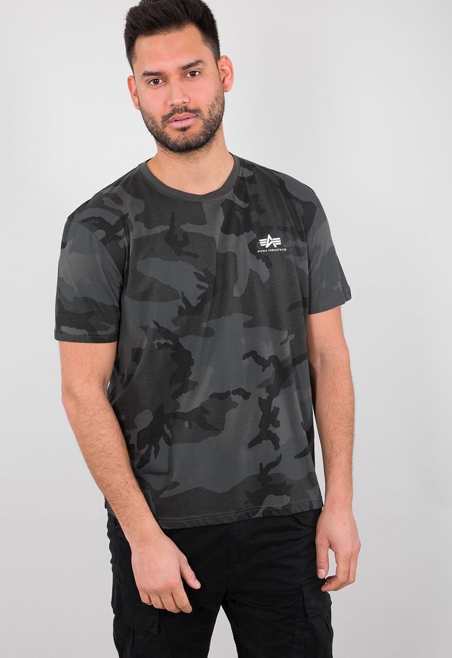 

Футболка Alpha Industries Basic T Small Logo Camo, черный