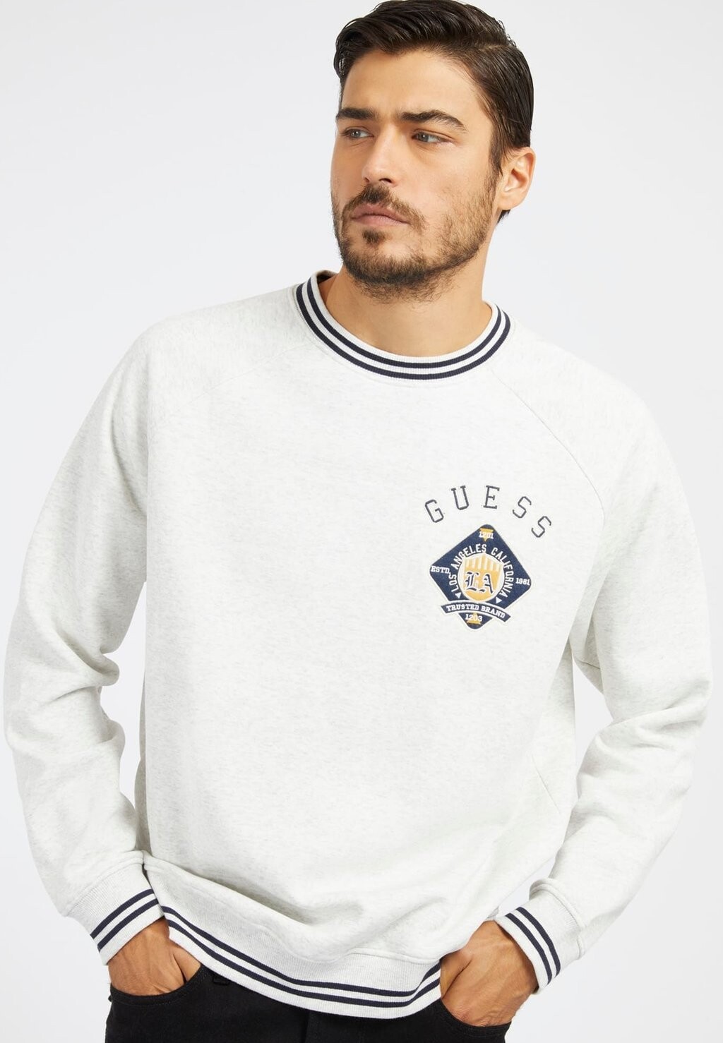 

Толстовка с капюшоном Guess, белый