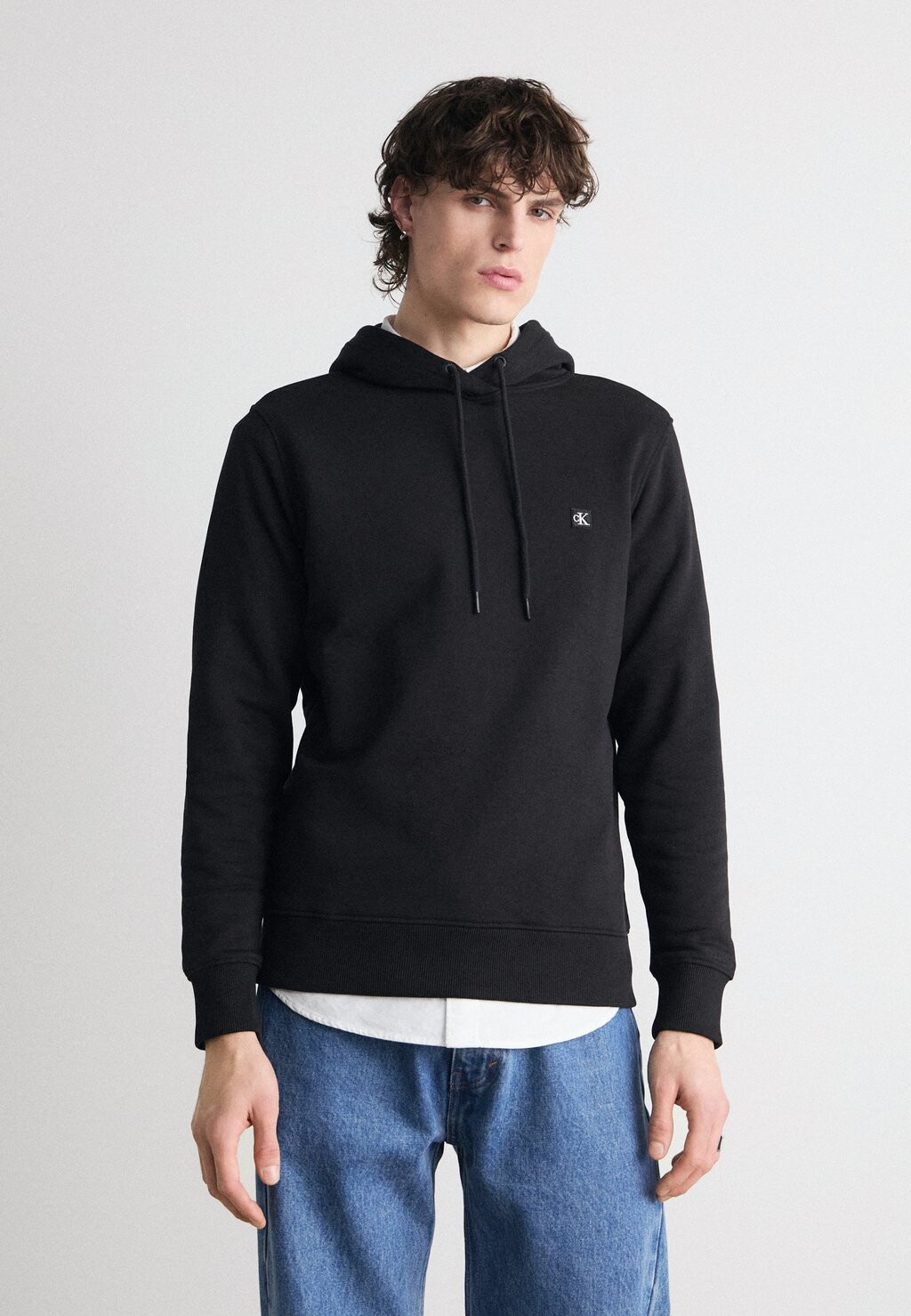 

Толстовка с капюшоном Calvin Klein Jeans, черный