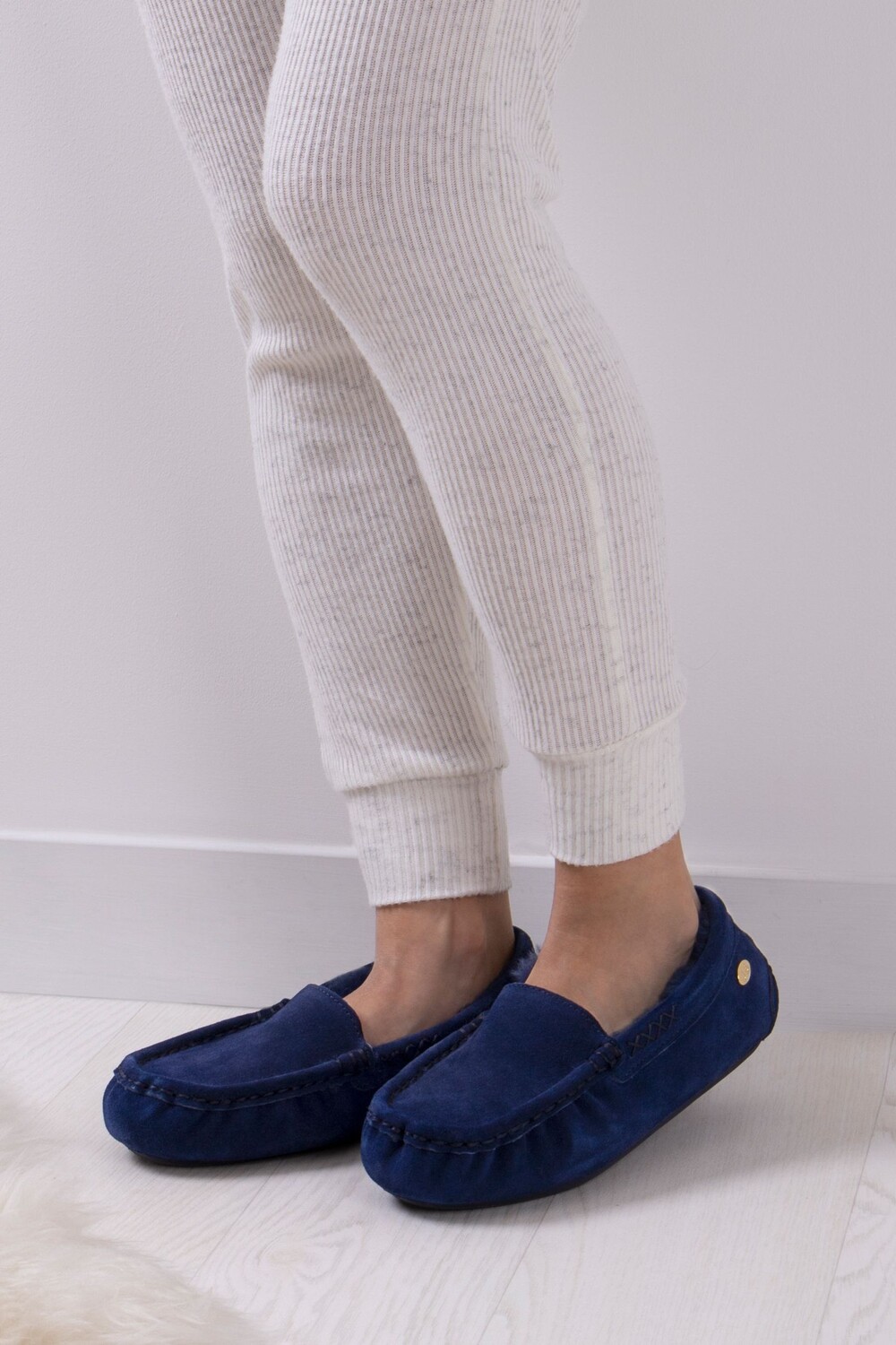 

Женские тапочки Sophie из овчины Just Sheepskin, синий