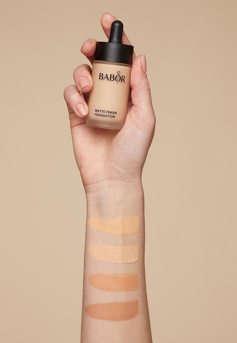 Крем ctw09 matte color control. Тональный крем с матовым финишем. Тоналка с матовым финишем. Тональный крем matte face. Note mattifying extreme wear foundation оттенки.