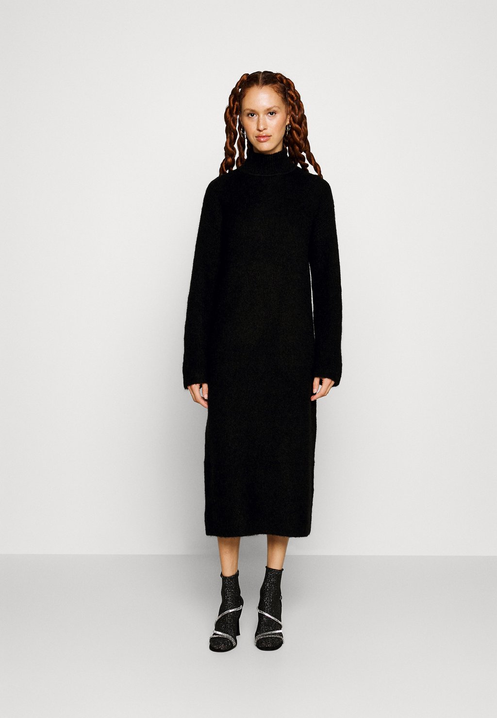 Платье Selected Femme Tall SLFMALINE DRESS HIGH NECK, черный облегающий свитер selected femme бежевый