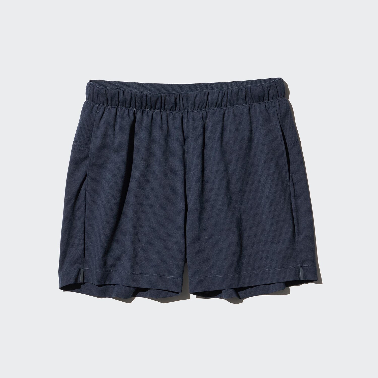 

Шорты UNIQLO Active ультра-эластичные, темно-синий