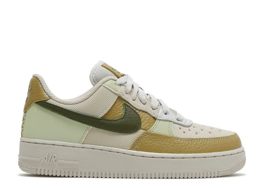 

Кроссовки Nike Wmns Air Force 1 'Rough Green', белый