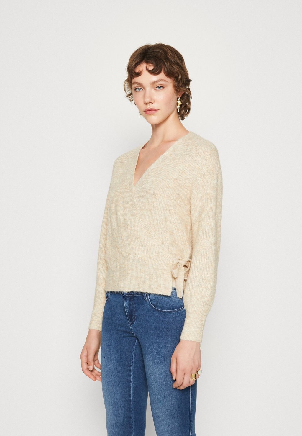 

Свитшот Pieces PCELLEN WRAP, цвет white pepper