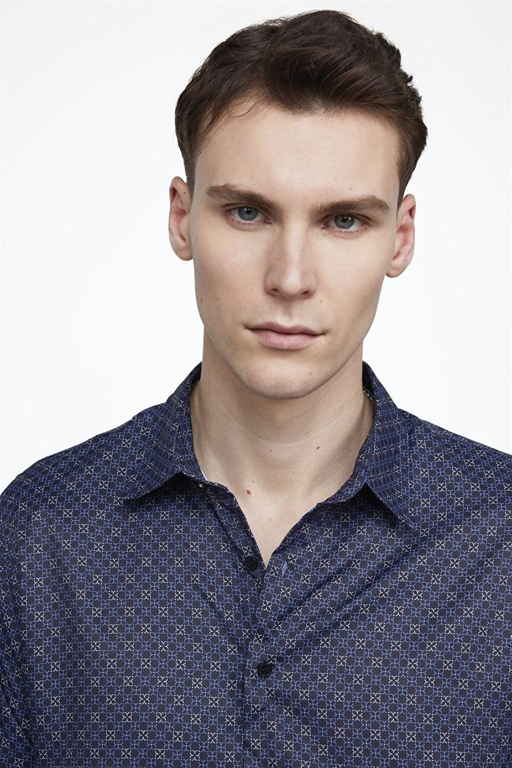 

Slim Fit Slim Fit Мужская разноцветная рубашка с длинным рукавом и лайкрой с принтом TUDORS, черный