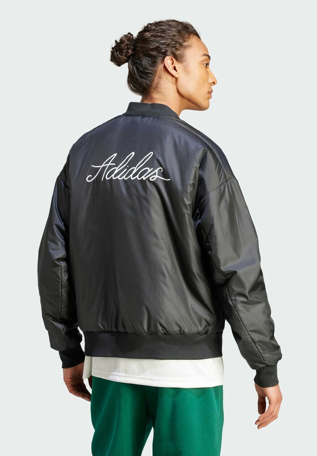 

Бомбер Chaquetas adidas Sportswear BRAND LOVE, черный