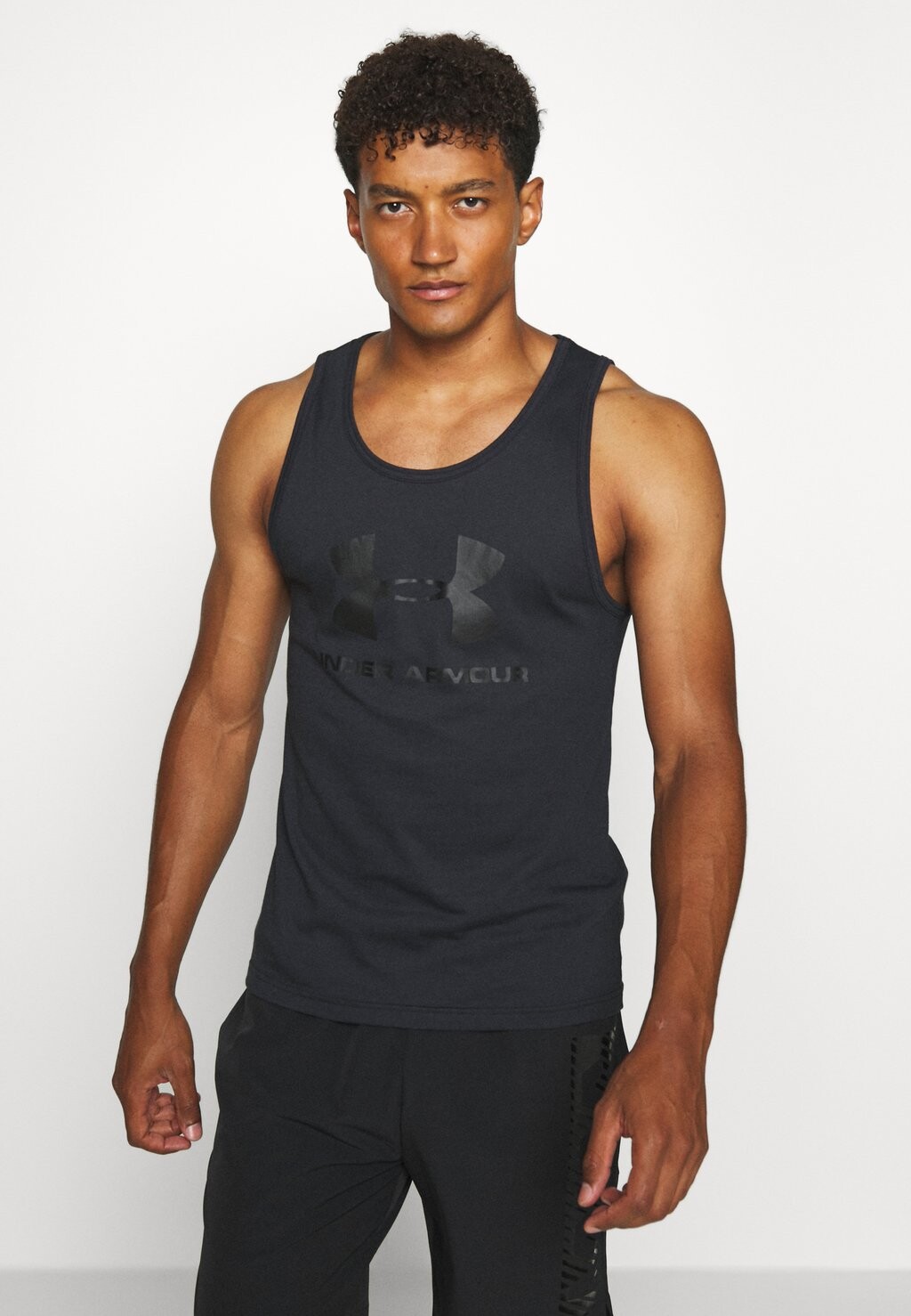 

Майка Under Armour