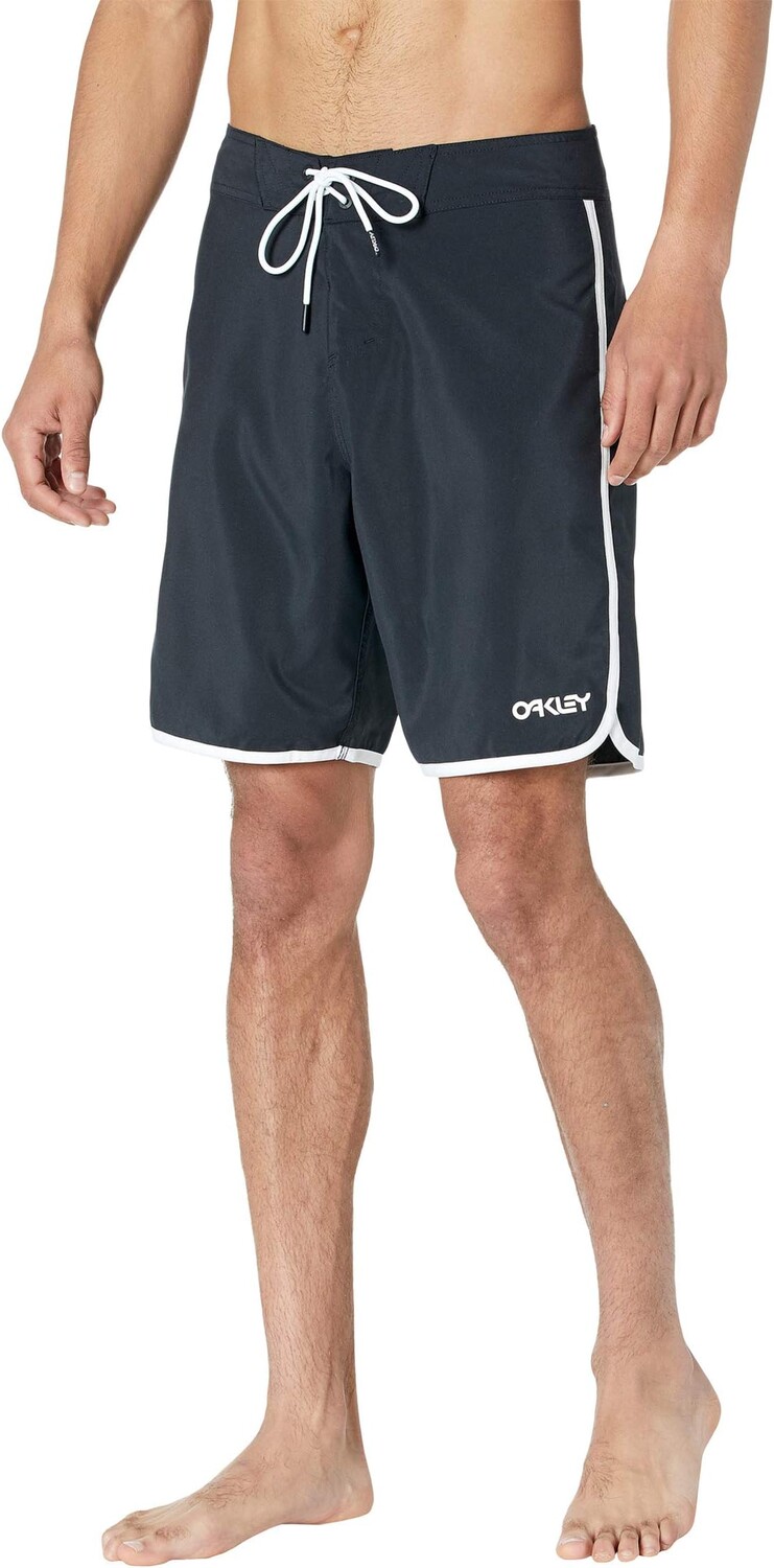 

Шорты для плавания Solid Crest 19 дюймов Oakley, цвет Blackout