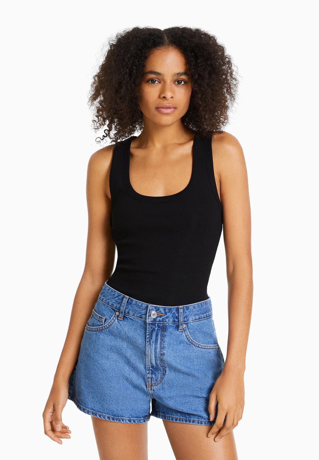 

Джинсовые шорты Bershka