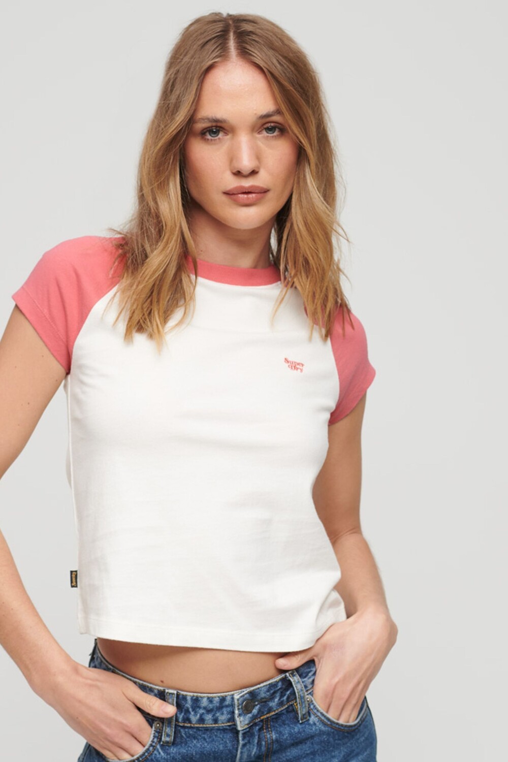 

Футболка Essential из органического хлопка с рукавами реглан и логотипом Superdry, белый