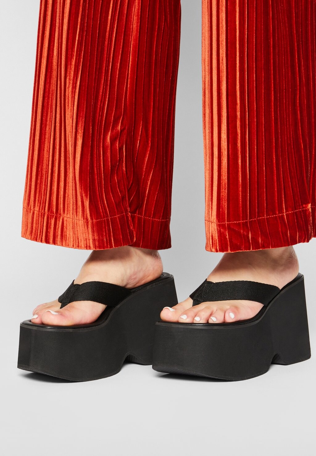 

Шлепанцы Steve Madden, черный