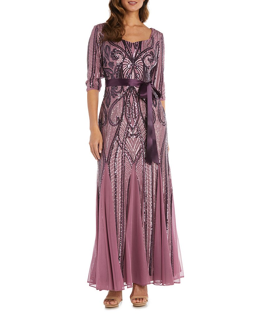 Платье R & M Richards с рукавами 3/4, вырезом в форме сердца, завязкой на талии, годе, вставками и пайетками, украшенное пайетками, фиолетовый