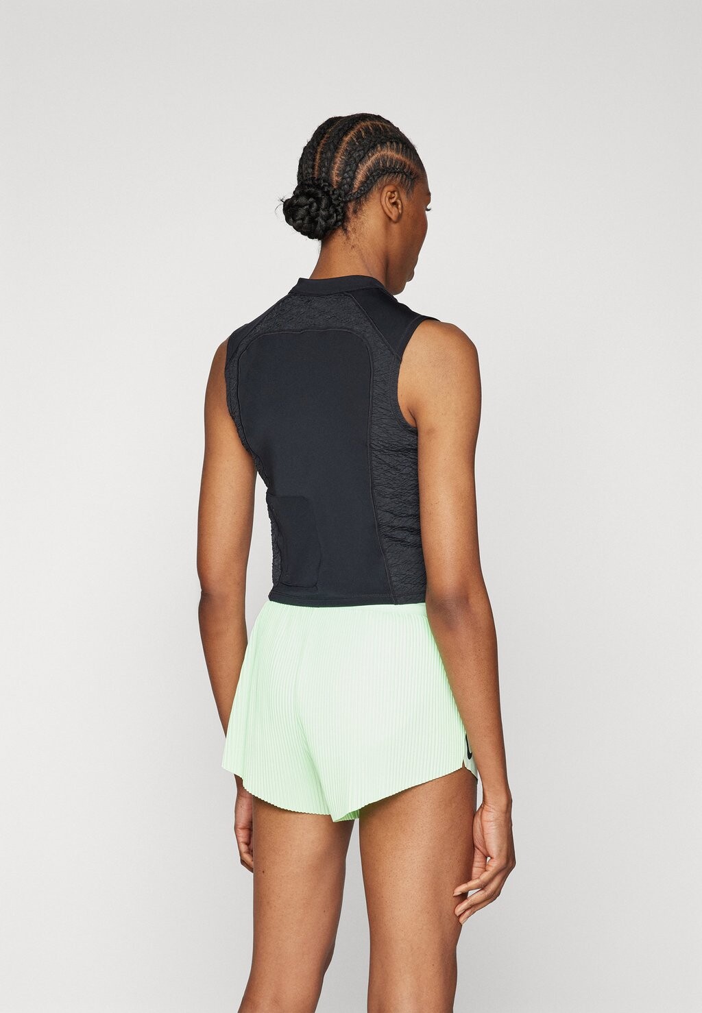 

Топ TRAIL TANK Nike, черный