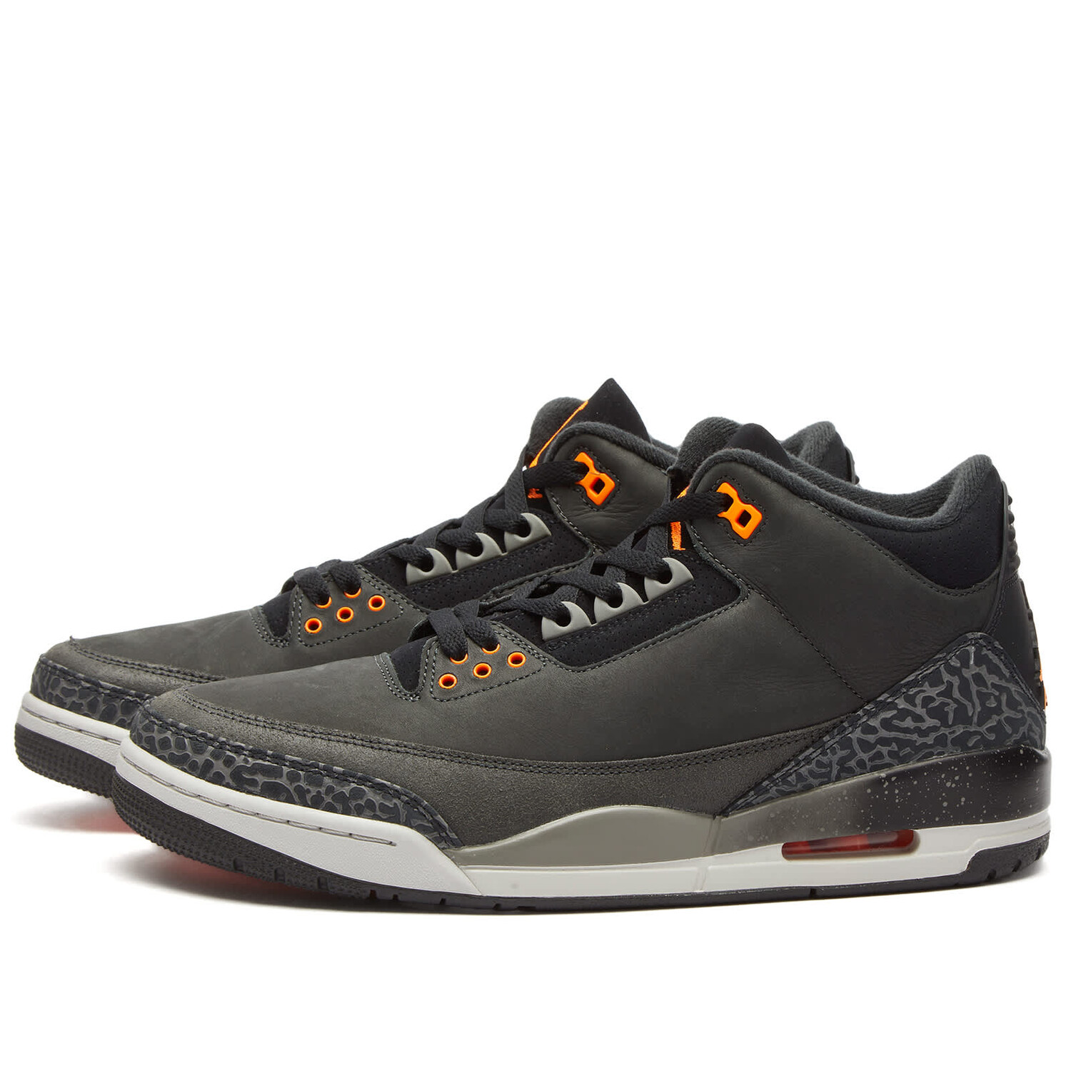 

Кроссовки Air Jordan 3 Retro, цвет Night Stadium & Total Orange, Серый