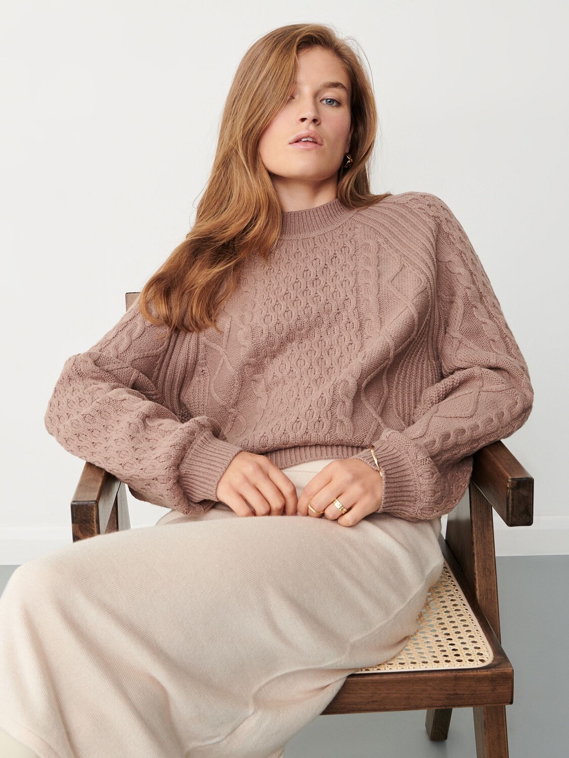 

Джемпер косой вязки из смесовой шерсти Finery, камень