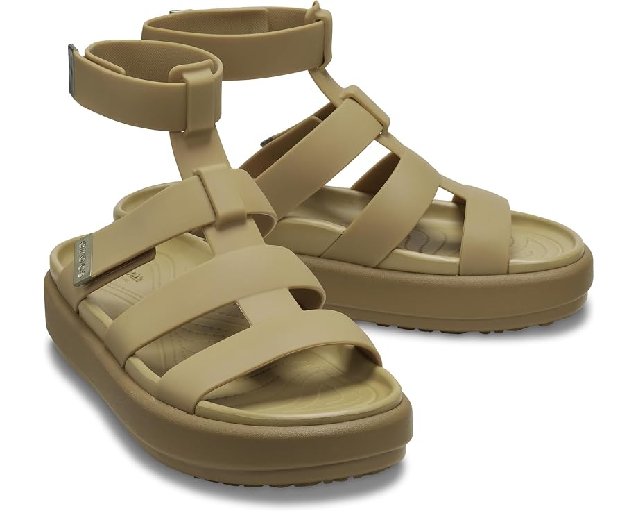 цена Сандалии Crocs Brooklyn Luxe Gladiator, цвет Tan/Tan