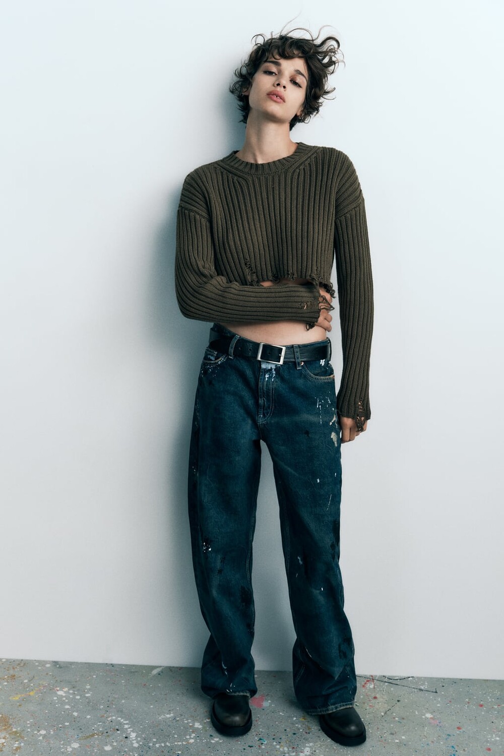 

Укороченный трикотажный свитер с рванами ZARA, хаки