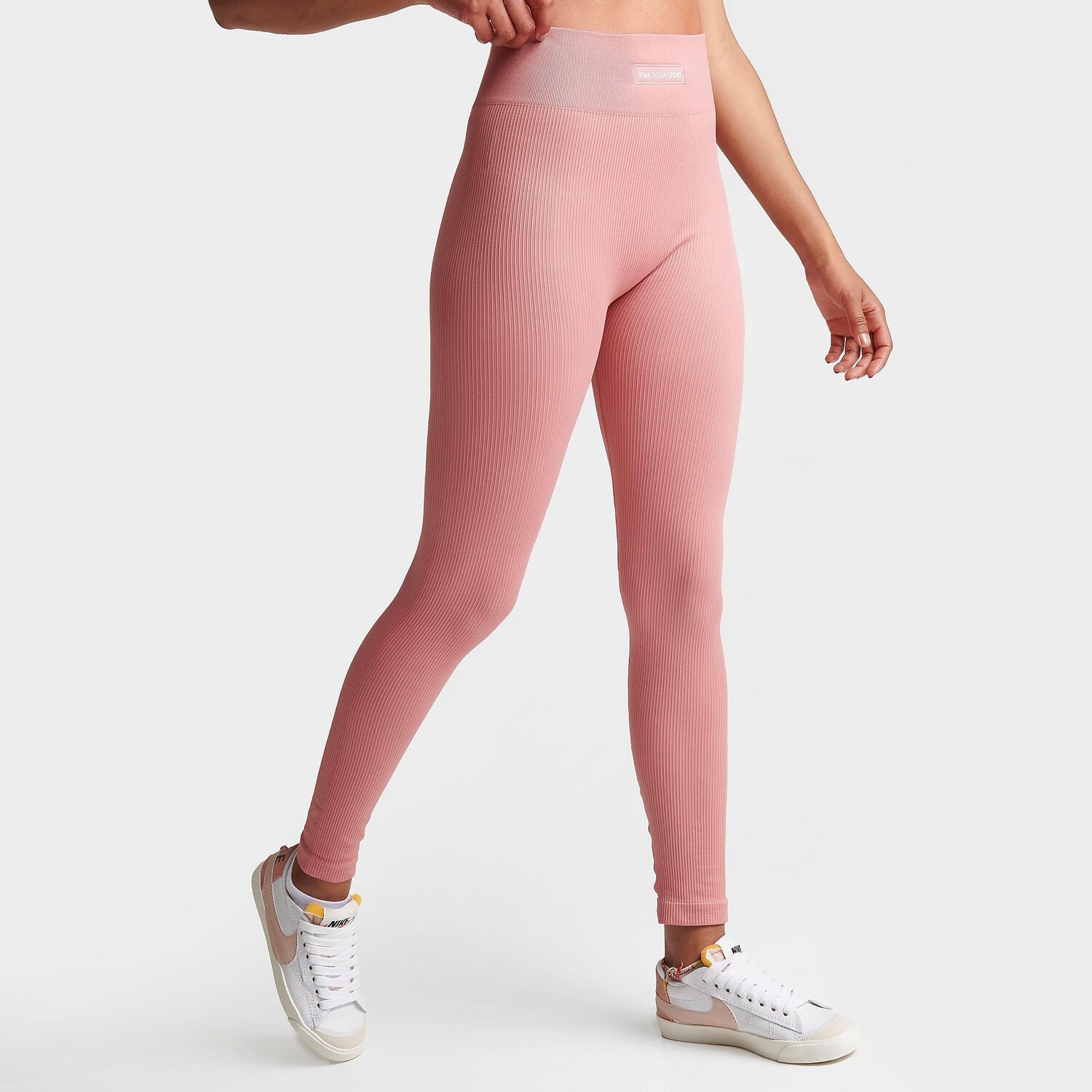 

Женские бесшовные колготки в рубчик розового цвета Soda Sport Tone, розовый