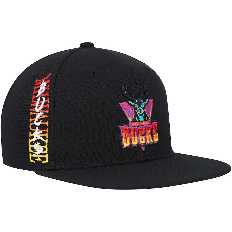 

Бейсболка Mitchell & Ness Milwaukee Bucks, черный