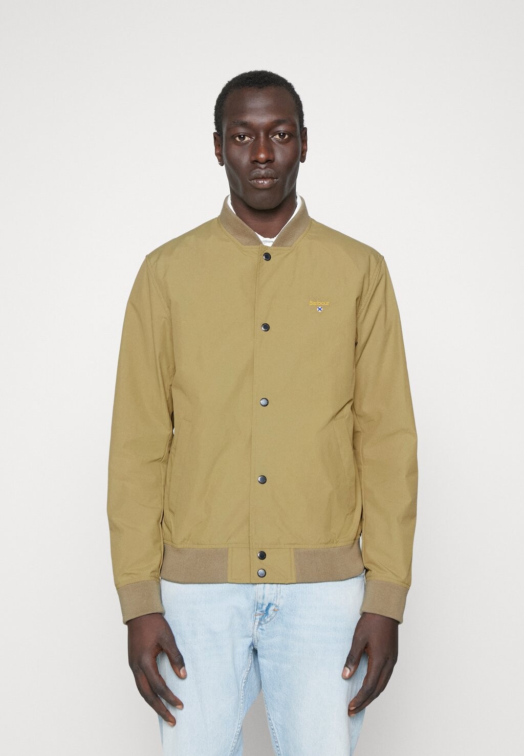

Куртка-бомбер Barbour, бежевый