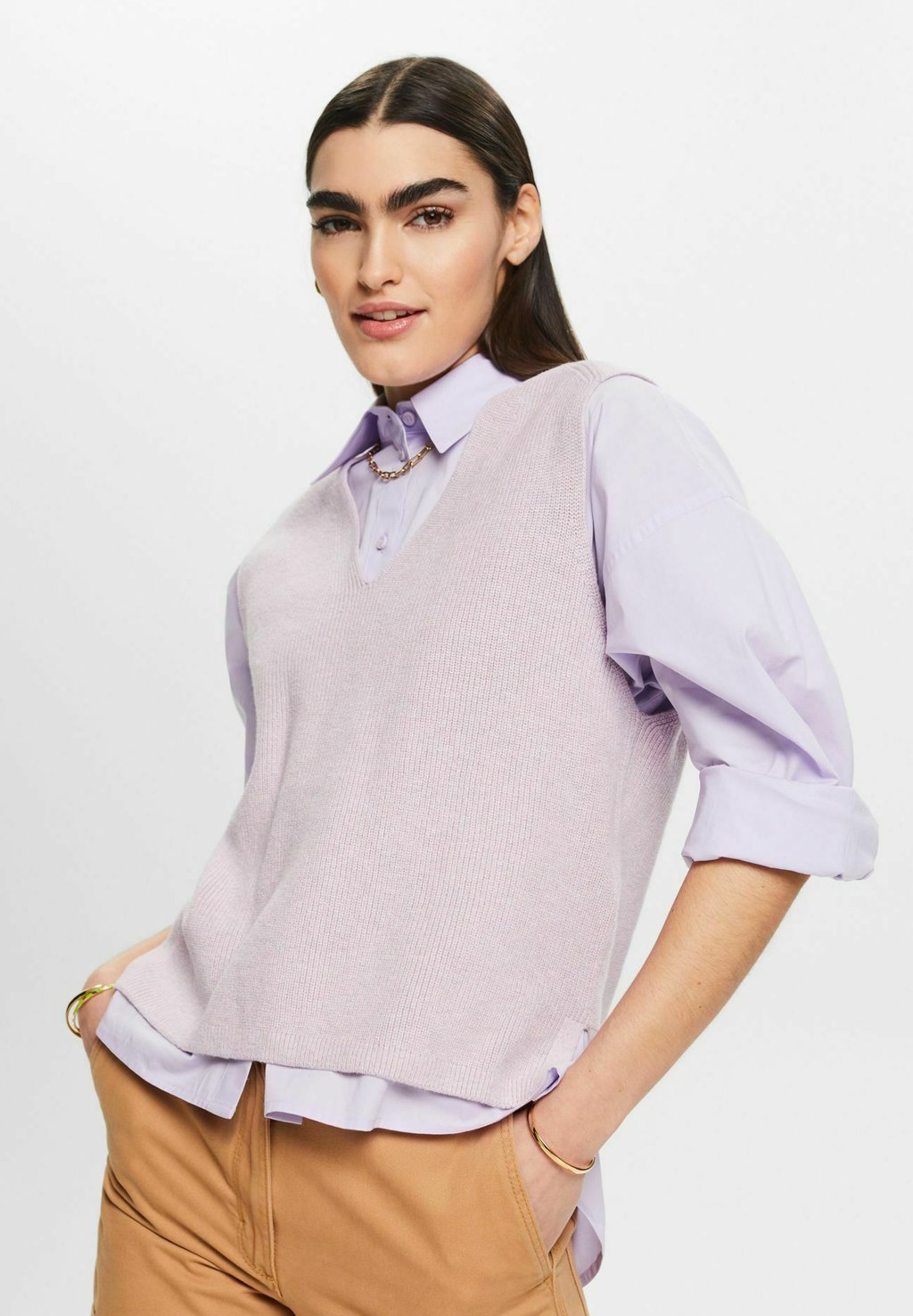 Вязаный свитер V-AUSSCHNITT Esprit, цвет lavender new