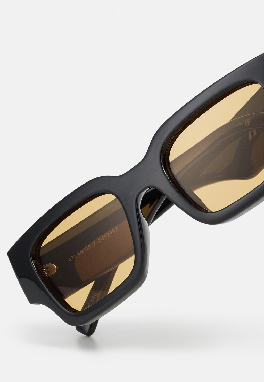 

Солнцезащитные очки ATLANTIS UNISEX Le Specs, черный