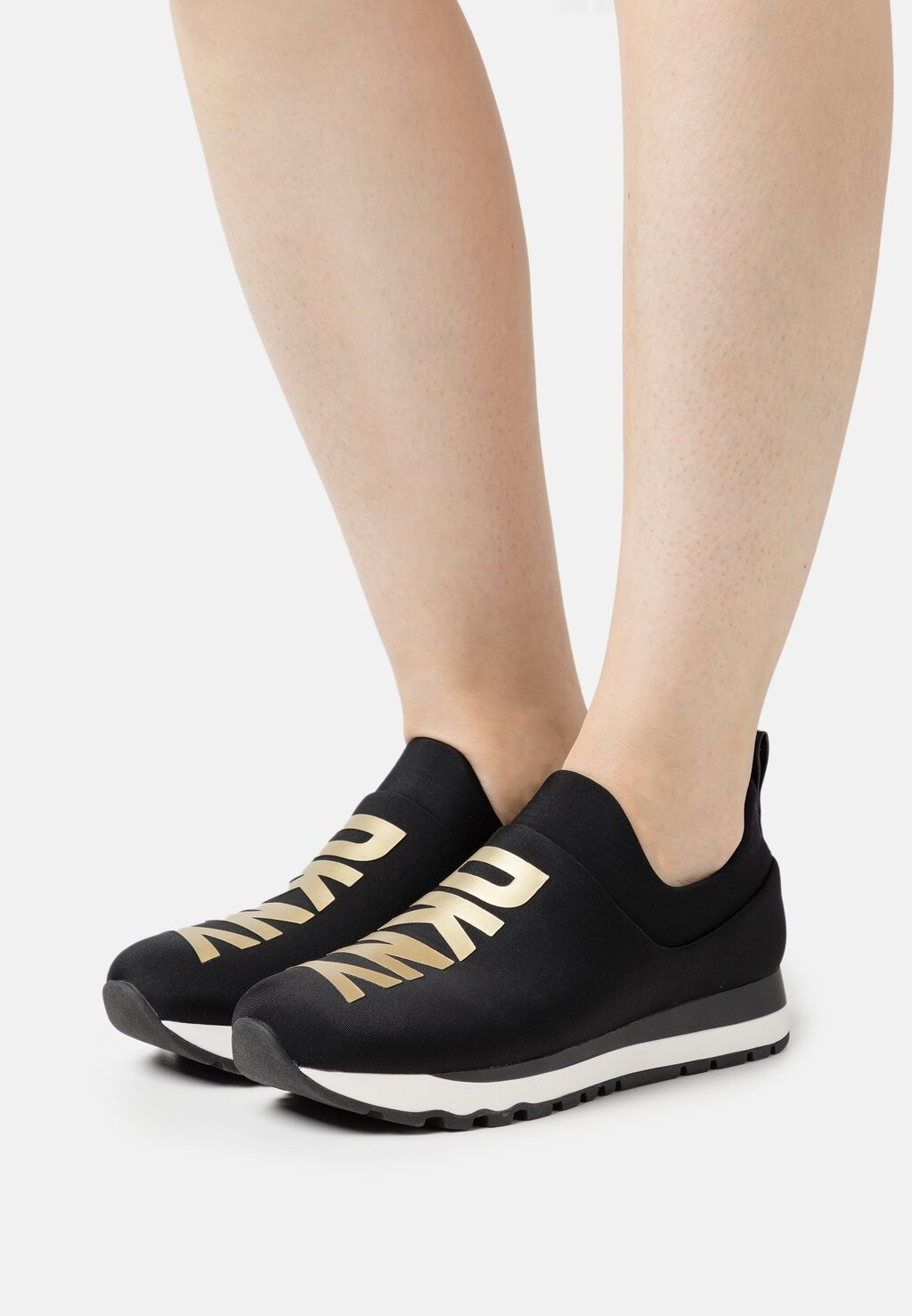 

Кроссовки DKNY, черный