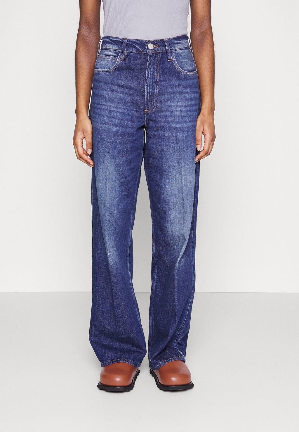 

Джинсы Bootcut FRAME