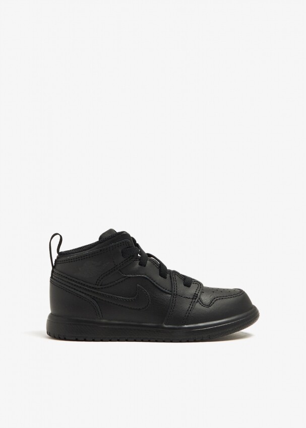 

Кроссовки Nike Air Jordan 1 Mid, черный