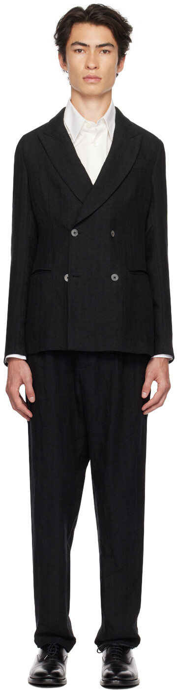 

Черный костюм с козырьком Emporio Armani