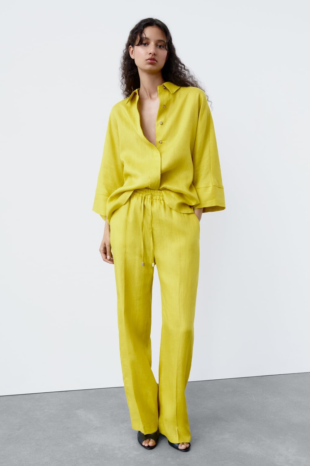 

Льняная рубашка оверсайз ZARA, горчица