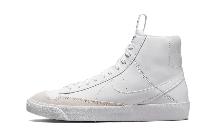 

Кроссовки Nike Blazer Mid '77 SE D (GS) белые