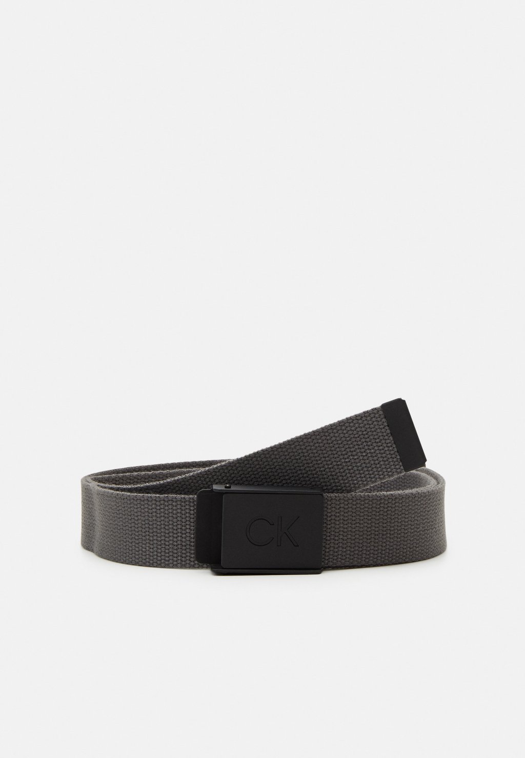 цена Ремень Webbing Belt Calvin Klein, цвет charcoal