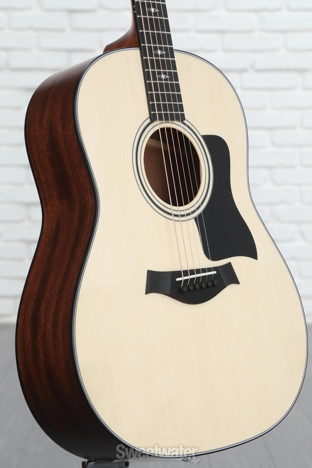 

Акустическая гитара Taylor 317 Grand Pacific V-Class – натуральный цвет