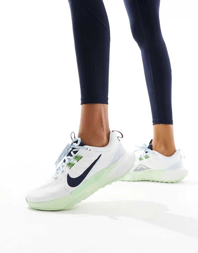 

Бело-зеленые кроссовки Nike Juniper Trail 2 NN