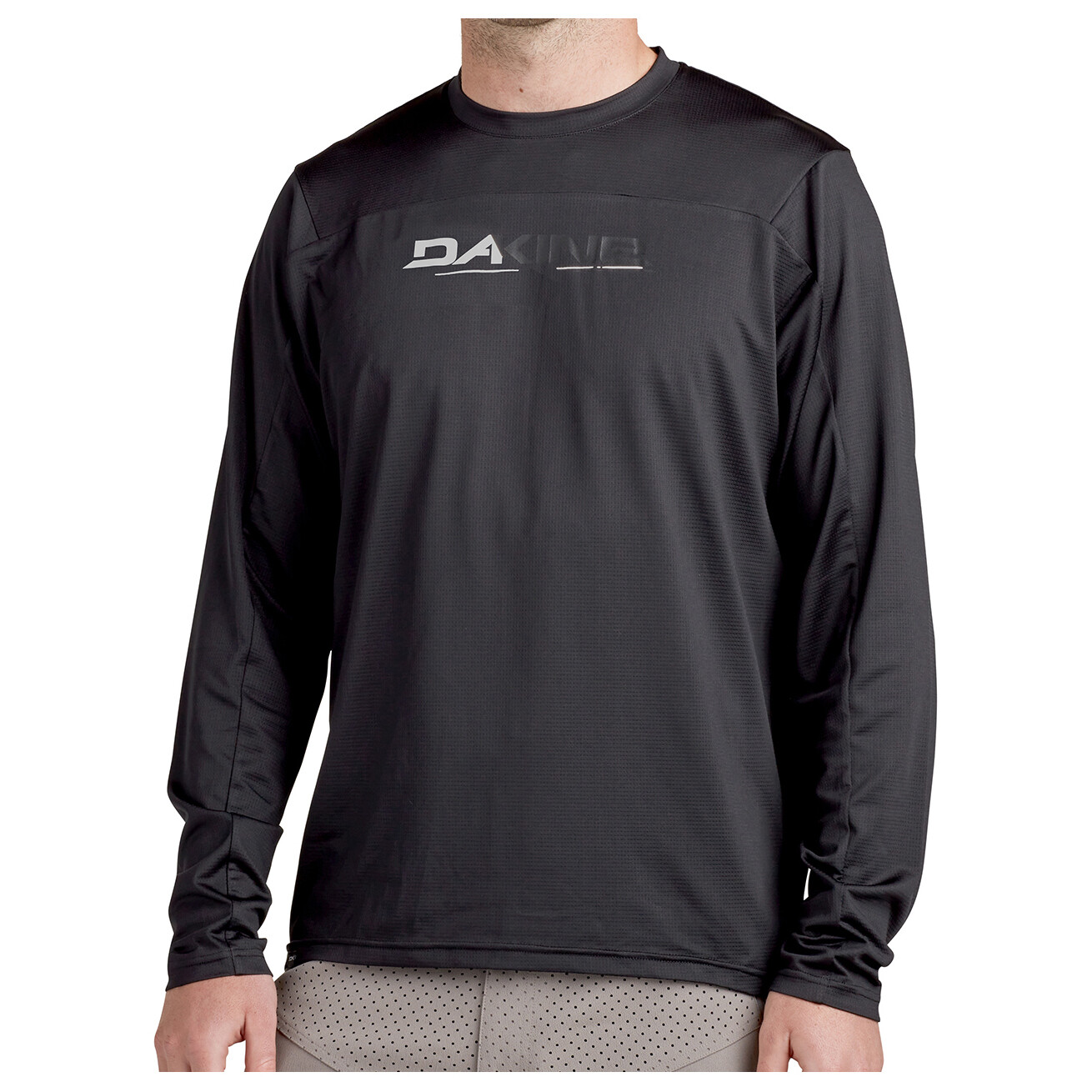 

Велосипедный трикотаж Dakine Syncline L/S Jersey, цвет Black 2023